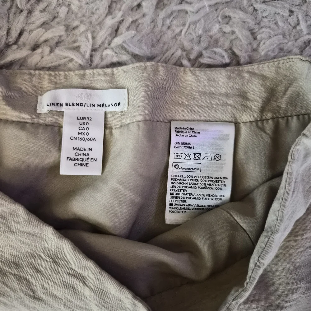 H&M Beige Mini Skirt
